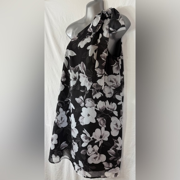 EXPRESS Black White Floral One Shoulder Lined Bow Chiffon Mini Dress SKU0624 - Picture 3 of 8